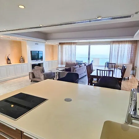 Apartmán Beachfront Seaview Lux Penthouse