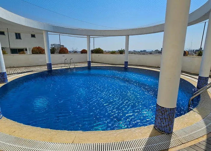 Beachfront Seaview Lux Penthouse Lárnaka