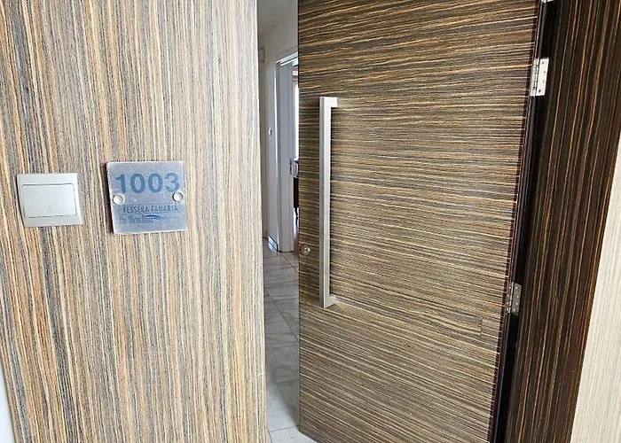 Beachfront Seaview Lux Penthouse Lárnaka